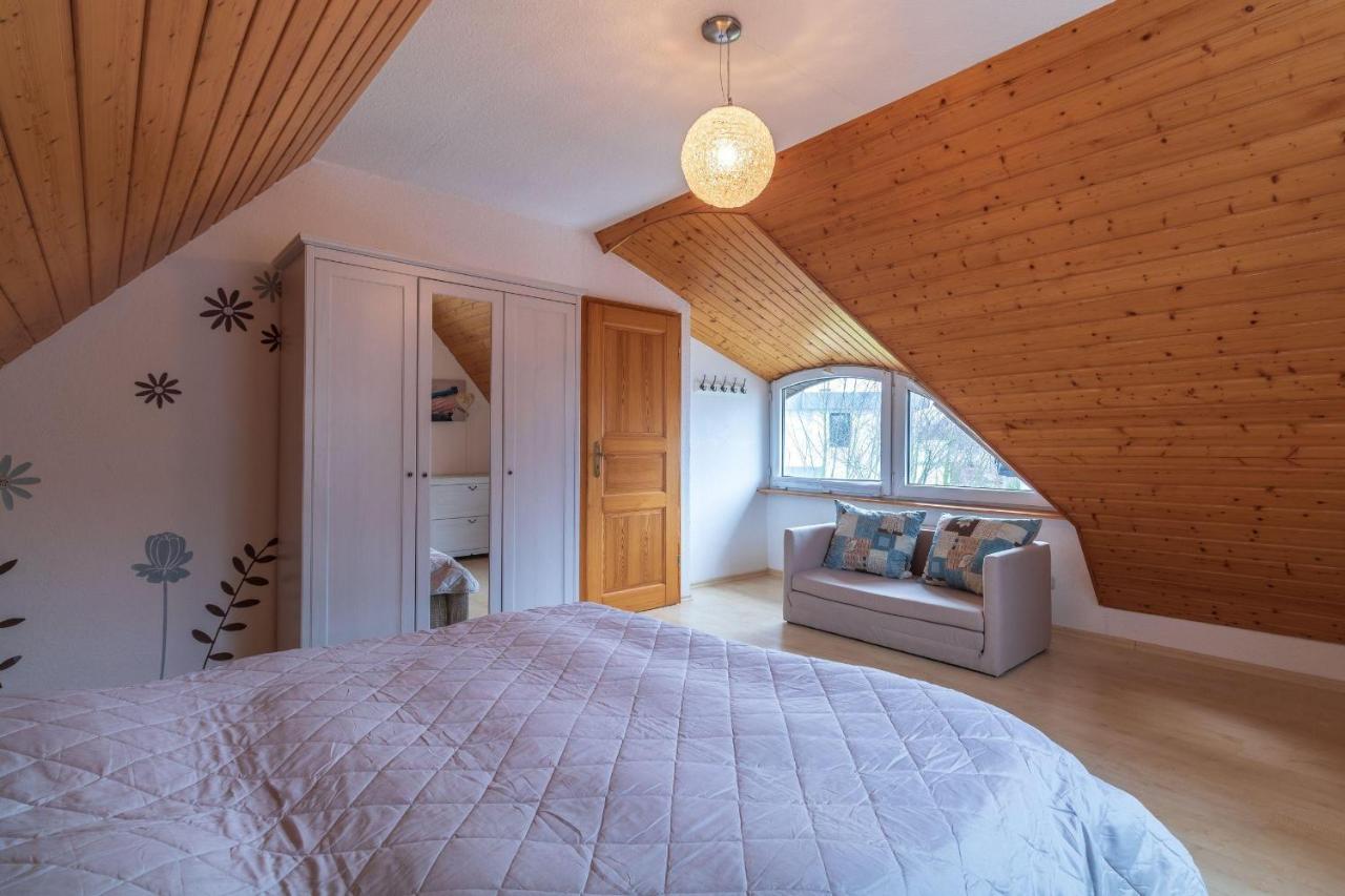 Reetdachhaus Ferienhaus *
